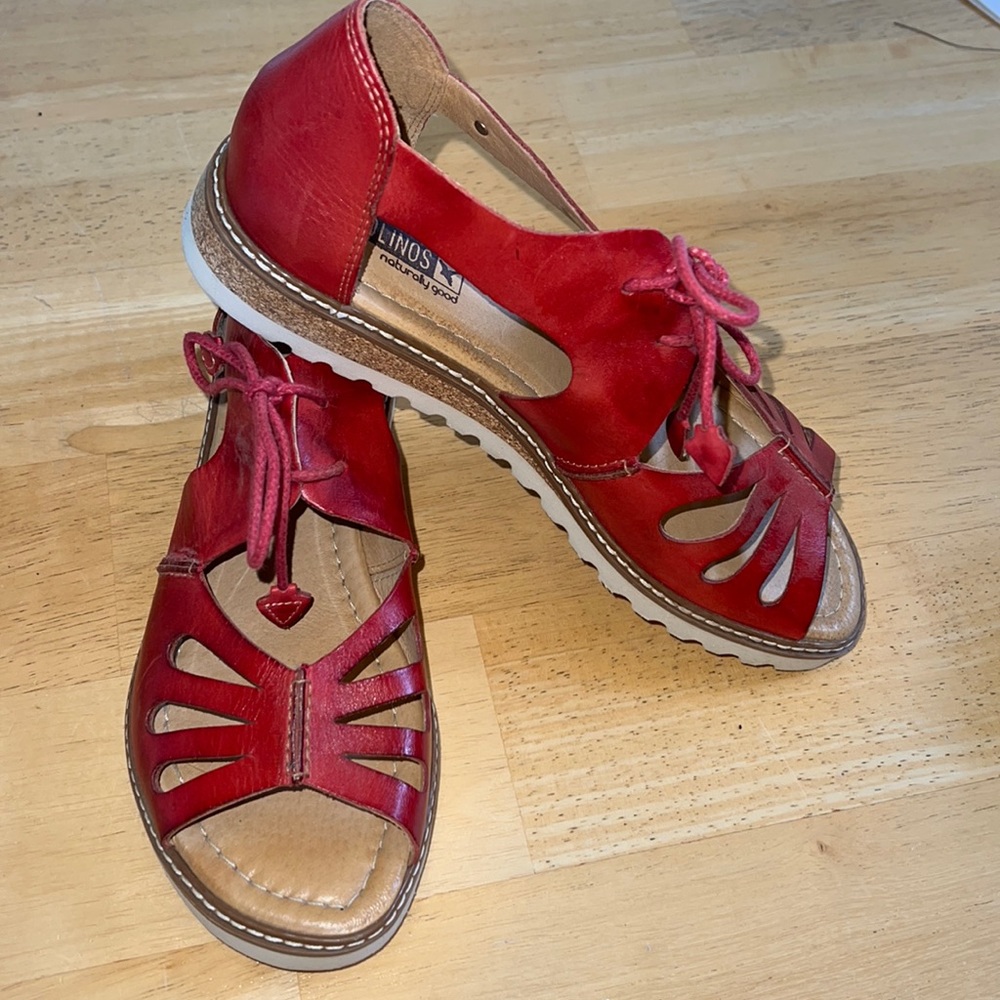 Pikolinos  Alcudia lace coral womens sized 39EUC/US 8-8.5